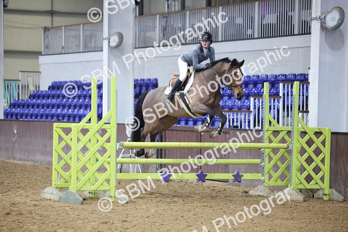 SBM_003161 - Class 11 - Blue Chip Pony Newcomers - 1.00m Open