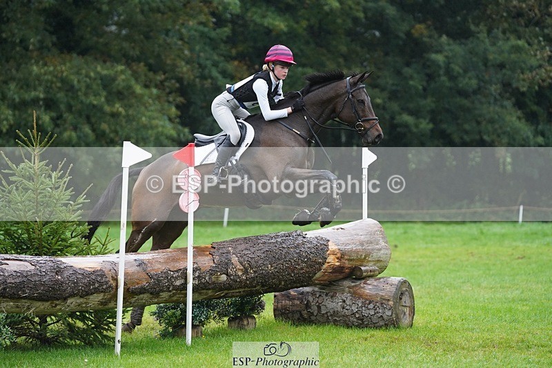 231021-110826-15401 - 658-DANCING.PADDE-Fenella.Redvers-SC+XC