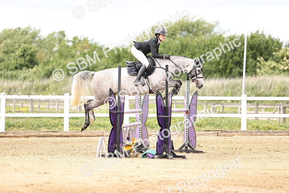 SBM_003108 - Class 11 - Senior Newcomers - 1.10m