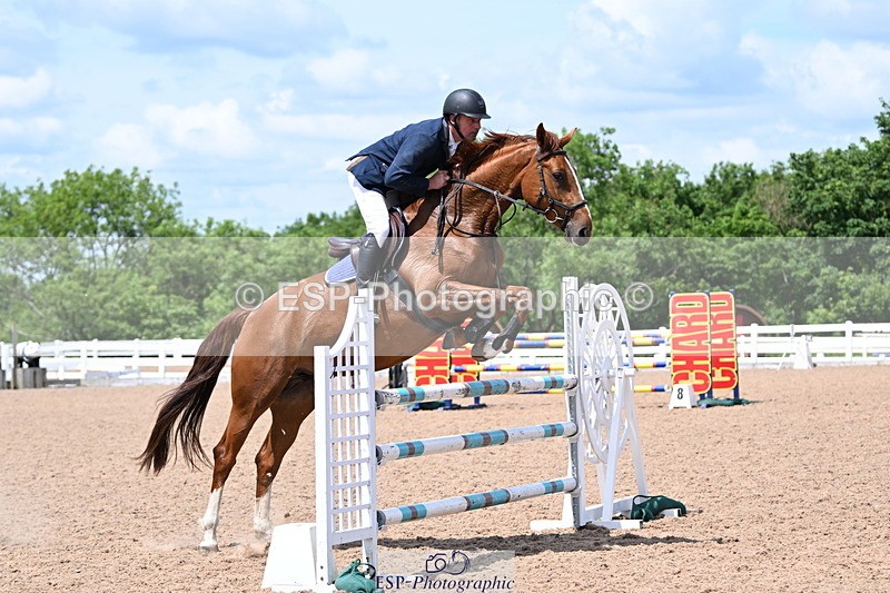 240619A-141701-00512 - Cls 4 Snr Newcomers and 1.10m Open