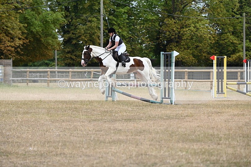 WJ6_0700 - Class 14 Intermediate Jumping 75cm