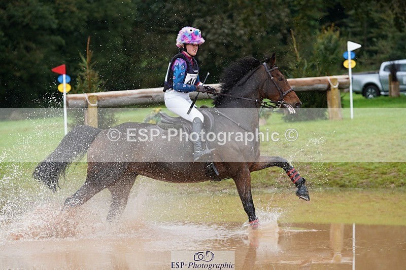 231021-124546-17025 - 466-SPARHANGER.VELVET-Tichy.Sanders-SC+XC