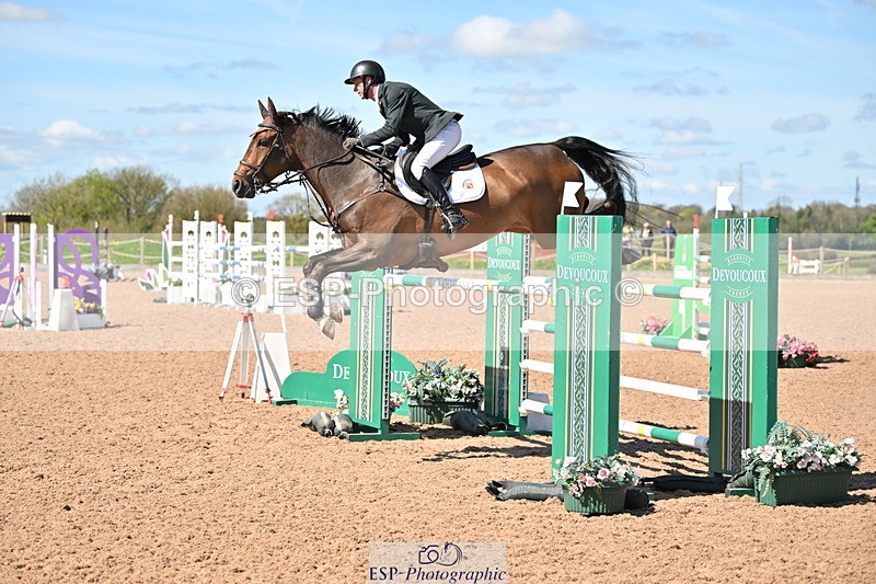 240418A-115901-02752 - Cls 5, 2 Star Medium Tour 1.35m