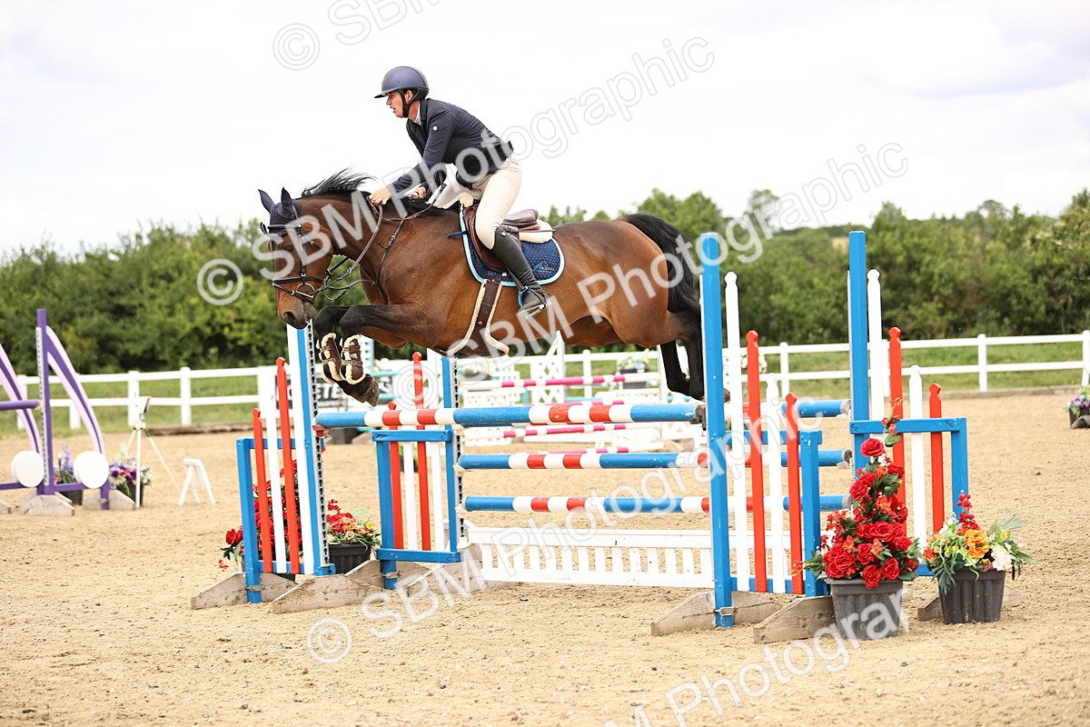 SBM_007780 - Class 19 - Senior Newcomers - 1.10m