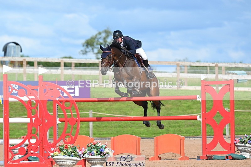 230721A-165331-07879 - Cls 10, 2 Star Big 1.45m Break to End