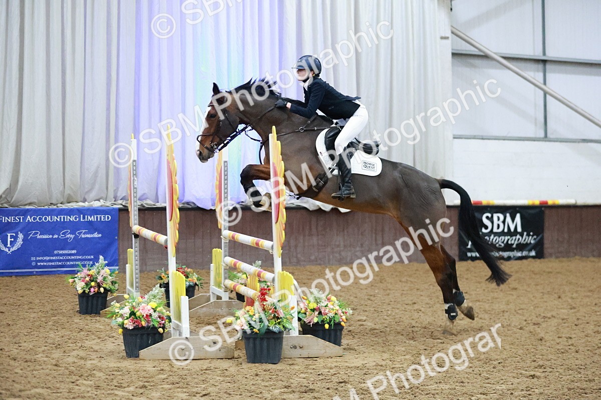 SBM_004440 - Class 17 - Senior Newcomers - 1.10m