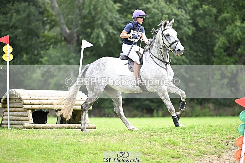 240804-112141-11994 - 312-Charlotte_Billson-KILLYCLOGHAN_MR_MOONSHINE