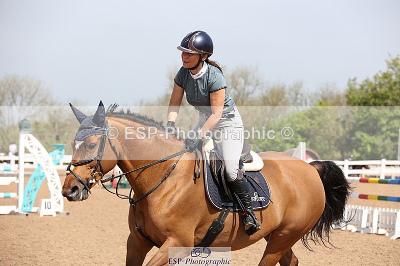 240510A-110201-06018 - Cls 14 Discovery and 1m Open