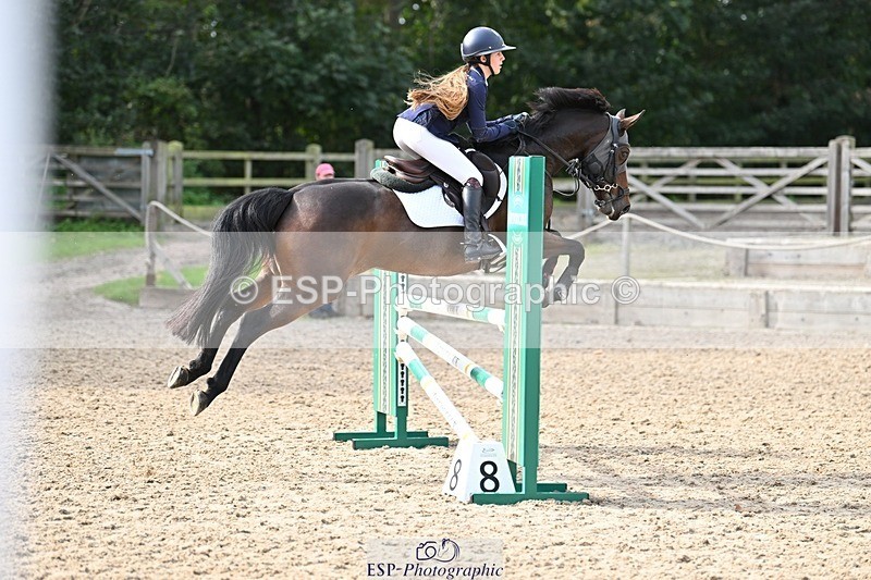 230930-120509-00469 - Cls 4 Pony Newcomers & 1m Open