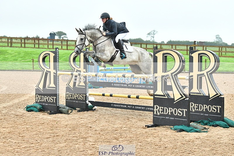 230805A-104312-00192 - Cls 2 Snr Newcomers & 1.10m Open