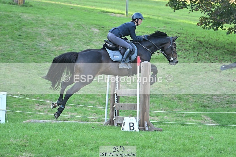 230909-174045-07726 - Cls 14 Snr 1m Derby