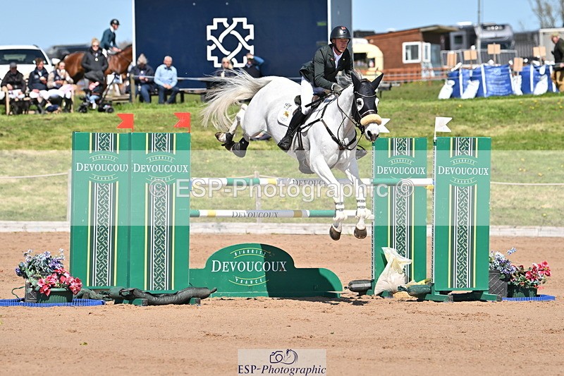 240420A-133408-11404 - Cls 7, 2 Star Medium Tour 1.35m