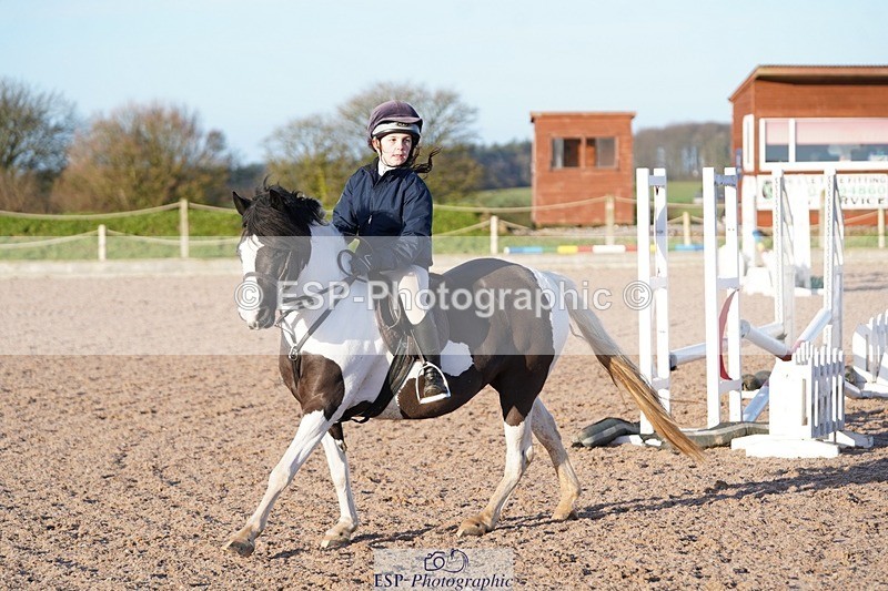 250125-102152-00937 - Clear Round 40cm and 50cm