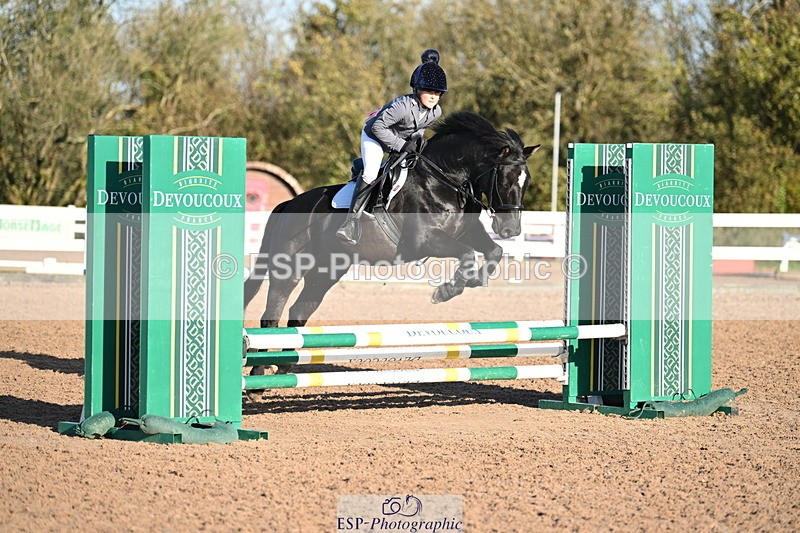 241026A-101241-00075 - SAT Cls 3 Pony Intro 70cm