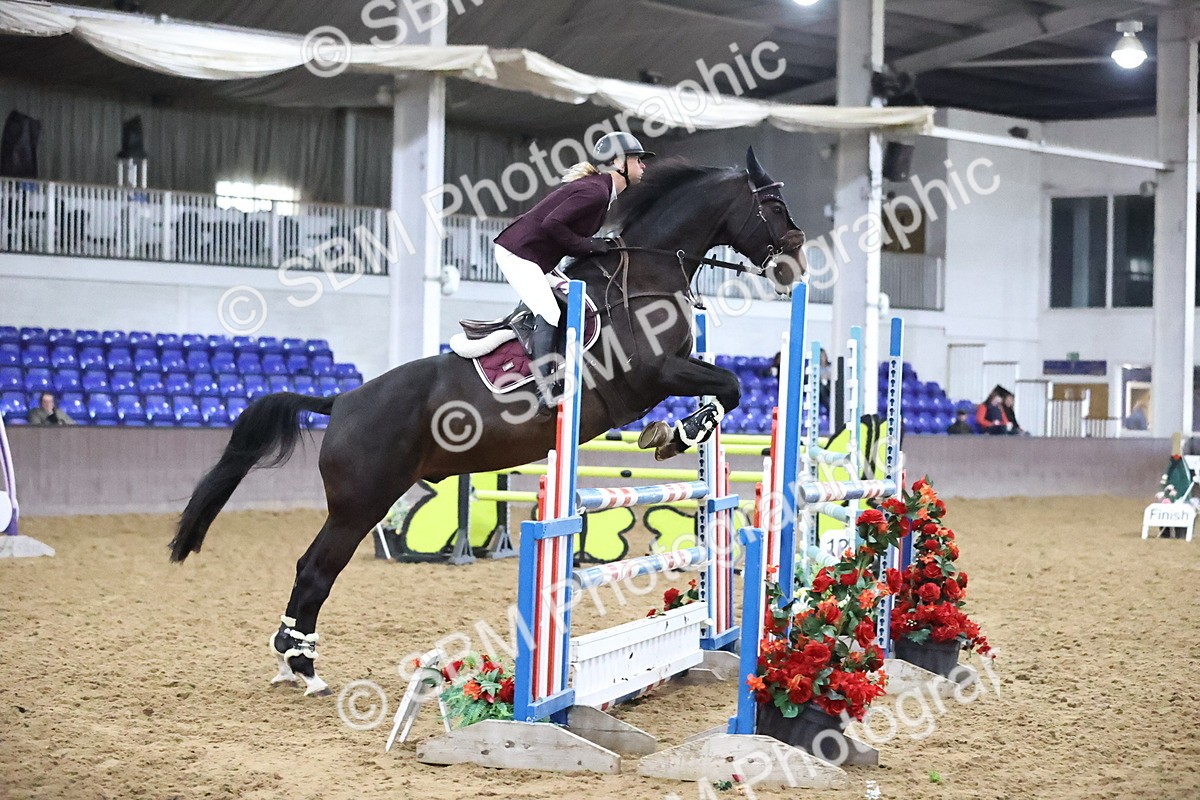 SBM_003800 - Class 12 - Senior Foxhunter 1.20m