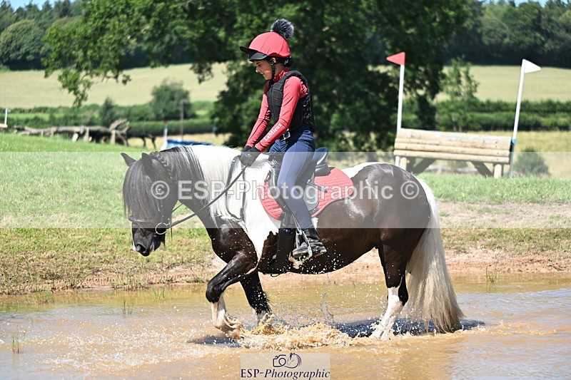 240729B-150146-03005 - Abbie's Group XC