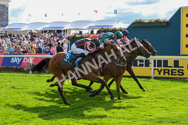 140625-Race 6-Classic Encounter-3415 - Race 6 4.45pm Ice Co Supporting Macmillan Handicap