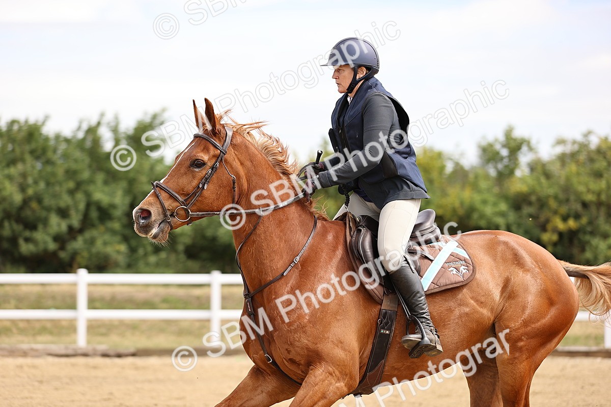 SBM_009585 - Class 8 - Senior Newcomers - 1.10  Open