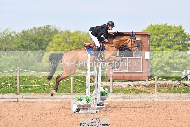 260509-105700-01756 - Cls 26a Snr Foxhunter