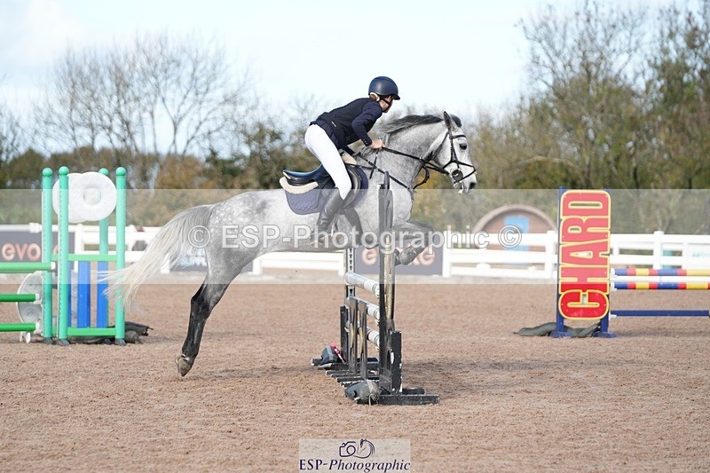 251025-125209-00411 - Cls 9 Pony Winter Discovery and 90cm