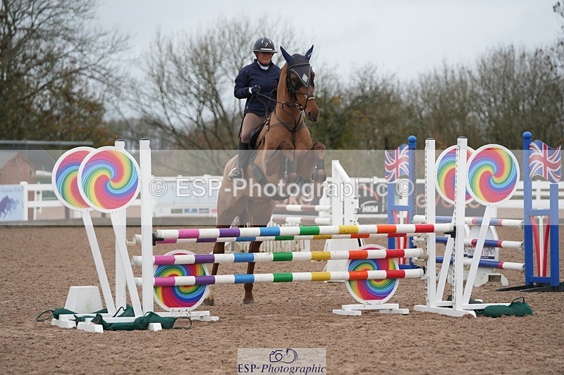 251109-083054-03016 - Cls 15 British Novice and 90cm Open