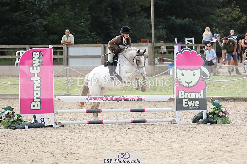 240823X-142311-18356 - 70cm R1 13.45 to 15.30