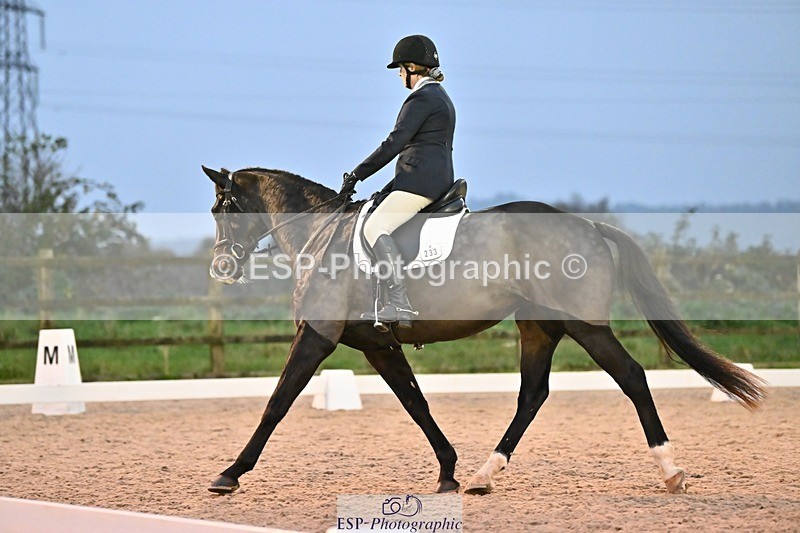 241103-164452-03409 - Novice 1 - 16.18 to 17.50