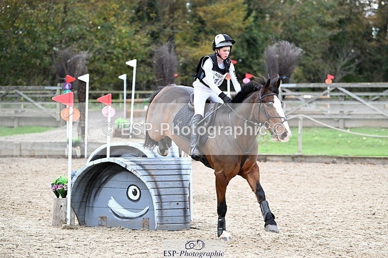 241117-140817-04437 - Cls 3 90-95cm 14.00 to 15.00