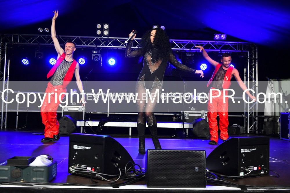 SH4_6702 - The Cher Experience