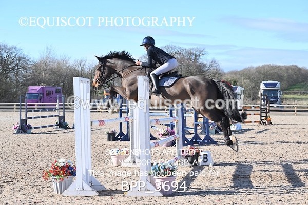 BPP_3694 - CLASS 8 Senior Newcomers/ 1.10m Open