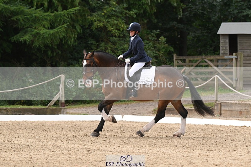 250719A-120404-04588 - 026-Carol.Quantrill-Cormoy.Lad