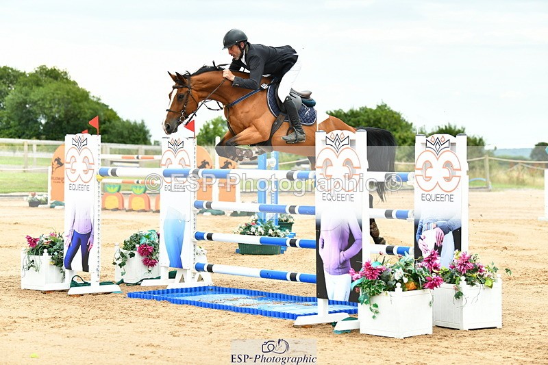 230720A-145417-03607 - Cls 9, 2 Star Big 1.40m Start to break