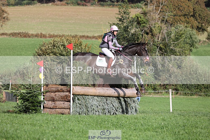 241025-114719-06563 - 056-Claire.Deuten-KILBUNNY.BLUE.BIRD