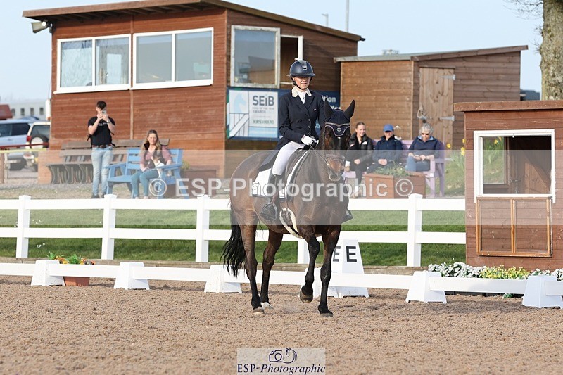 250404-175939-08176 - 130-Teghan.Cantrell-Woodlander.Donna.Summer