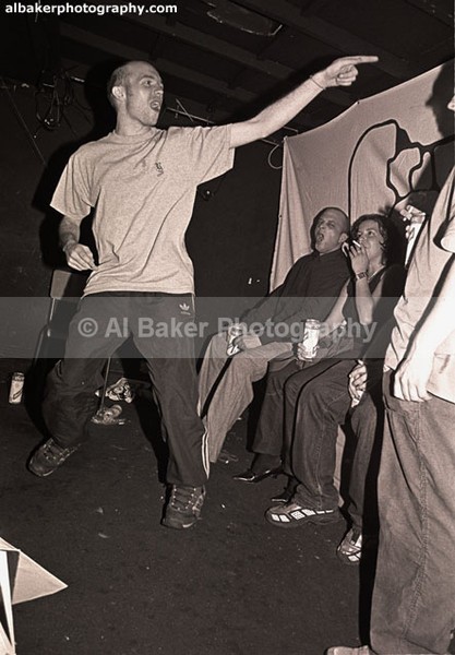 46 woody - Friends & Family @ the-roadhouse 08.09.01