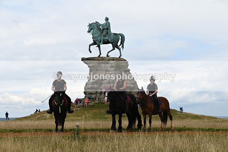DSC_7536 - Time at Statue 13:16 to 13:52