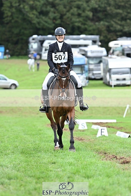 231020-153828-11228 - 507-EDGEDALE.BLUE.LADY-Katie.Lavin-DR