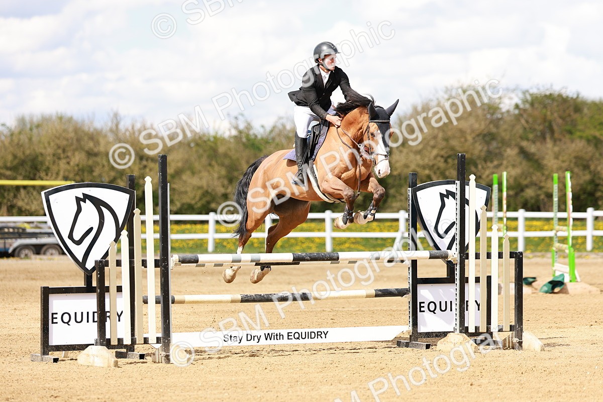 SBM_001939 - Class 4 - Senior Newcomers - 1.10m