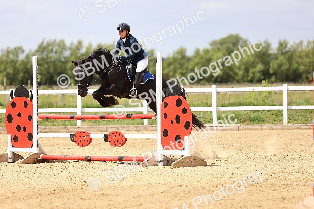SBM_007926 - Class 3 - 90cm showjumping