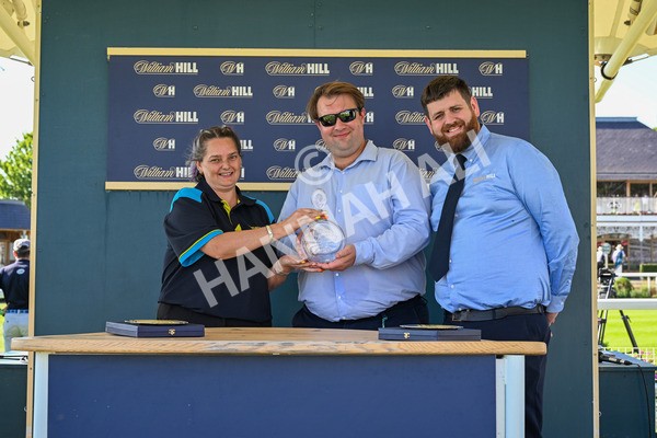 110725-Race 7-Secret Beach-0581 - Race 7 5.40pm William Hill Bet In Running Apprentice Handicap