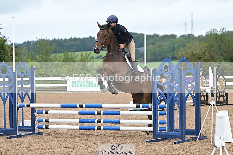 240925A-105915-00172 - Cls 1 British Novice and 90cm Open