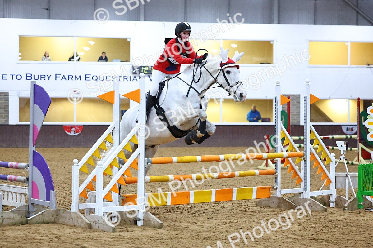 SBM_002608 - Class 6 - Holly & Ivy Stakes - 90cm