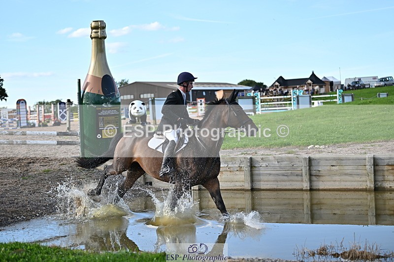 240913A-170809-05599 - Cls 19 Snr 1m Open Speed Derby