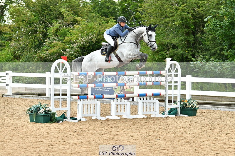 230721A-142210-06872 - Cls 22, 1 Star Gold 1.30m