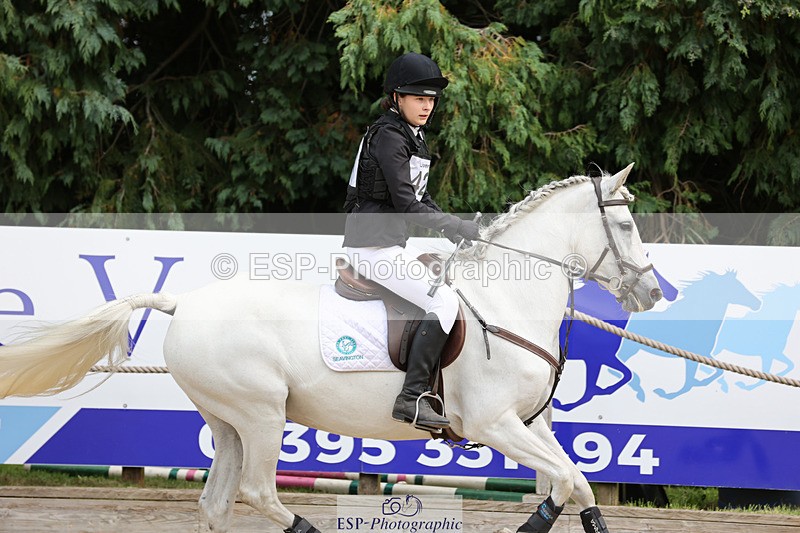 240823X-134650-18022 - 70cm R1 13.45 to 15.30