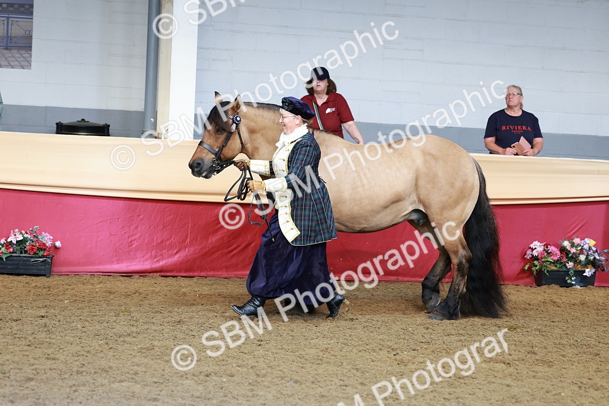 SBM_12051 - Class 103 - IH Costume