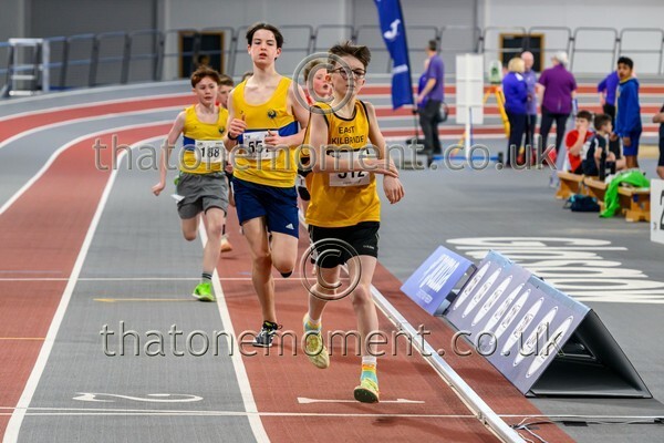 Age26SUN-919697 - Track Male Set One