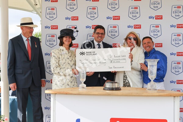 yr20082022r4-278 - Race 4 3.35pm Sky Bet Ebor