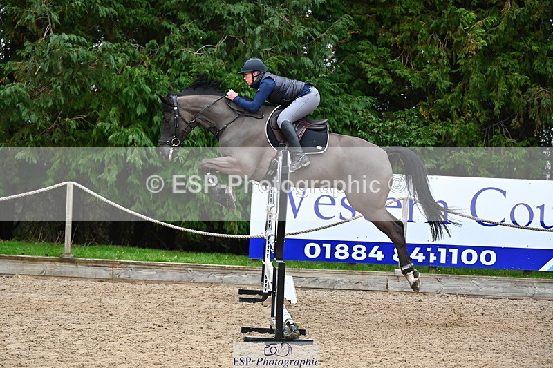 250216A-144306-02935 - Cls 11 Foxhunter and 1.20m Open