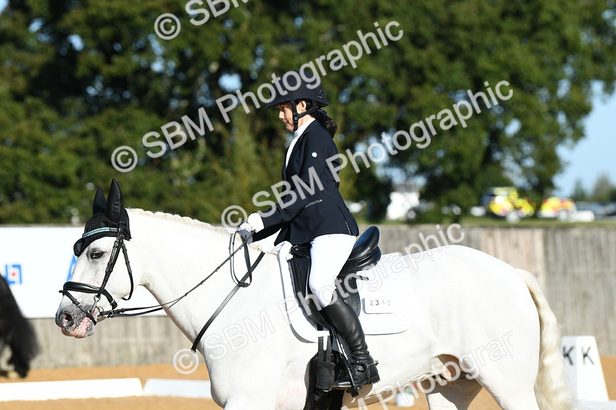 SBM_16130 - D4 - Small Tour Championship - Intro B